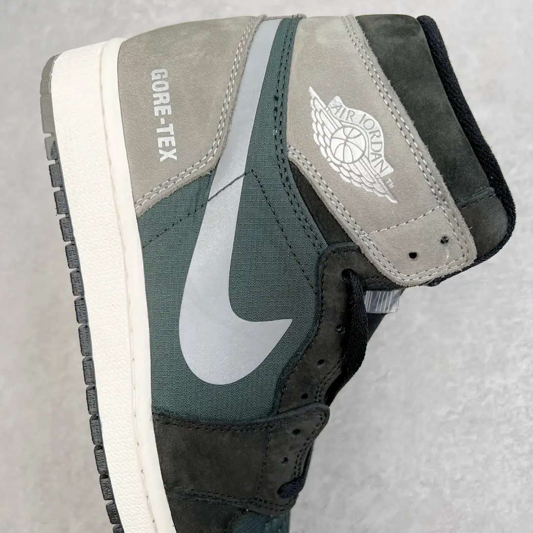 Air Jordan - Image 2