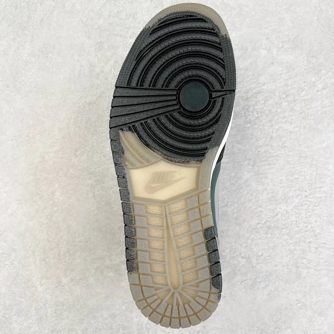 Air Jordan - Image 9