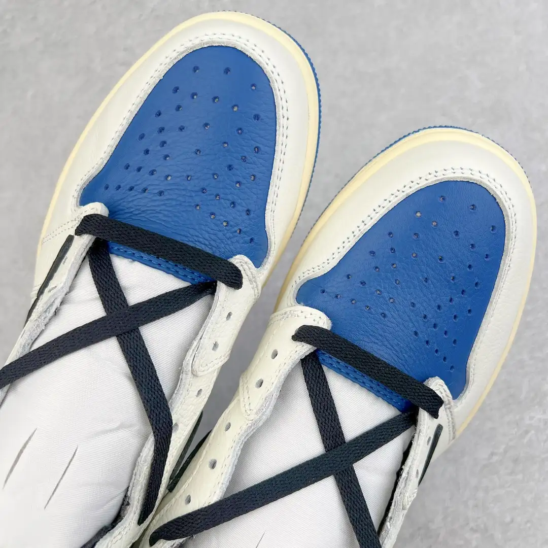 Air Jordan - Image 2