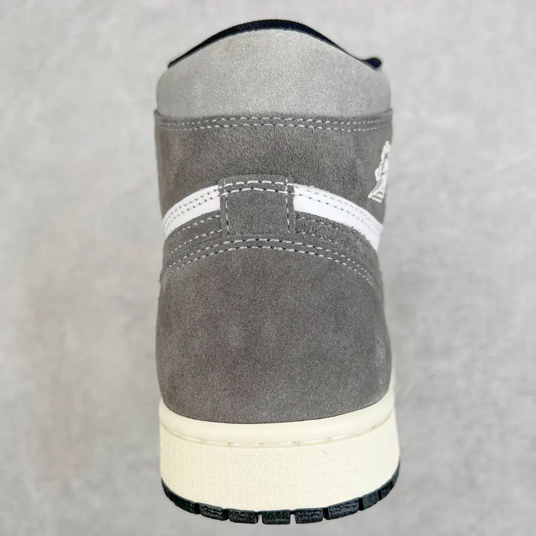 Air Jordan - Image 4