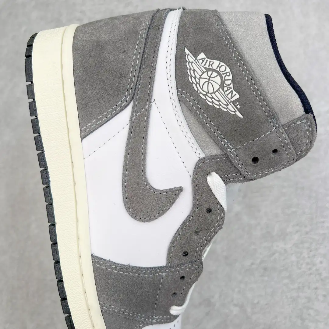 Air Jordan - Image 2