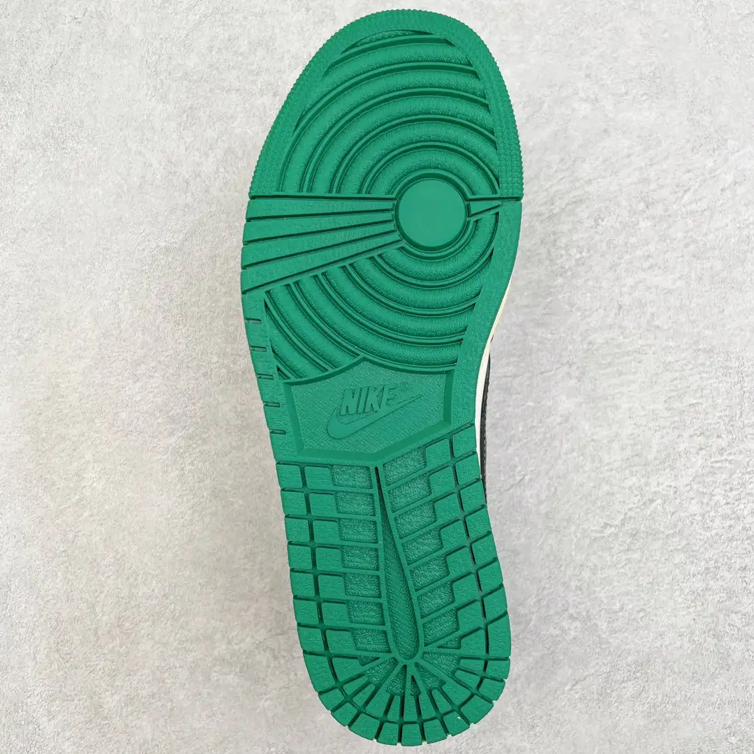 Air Jordan - Image 9