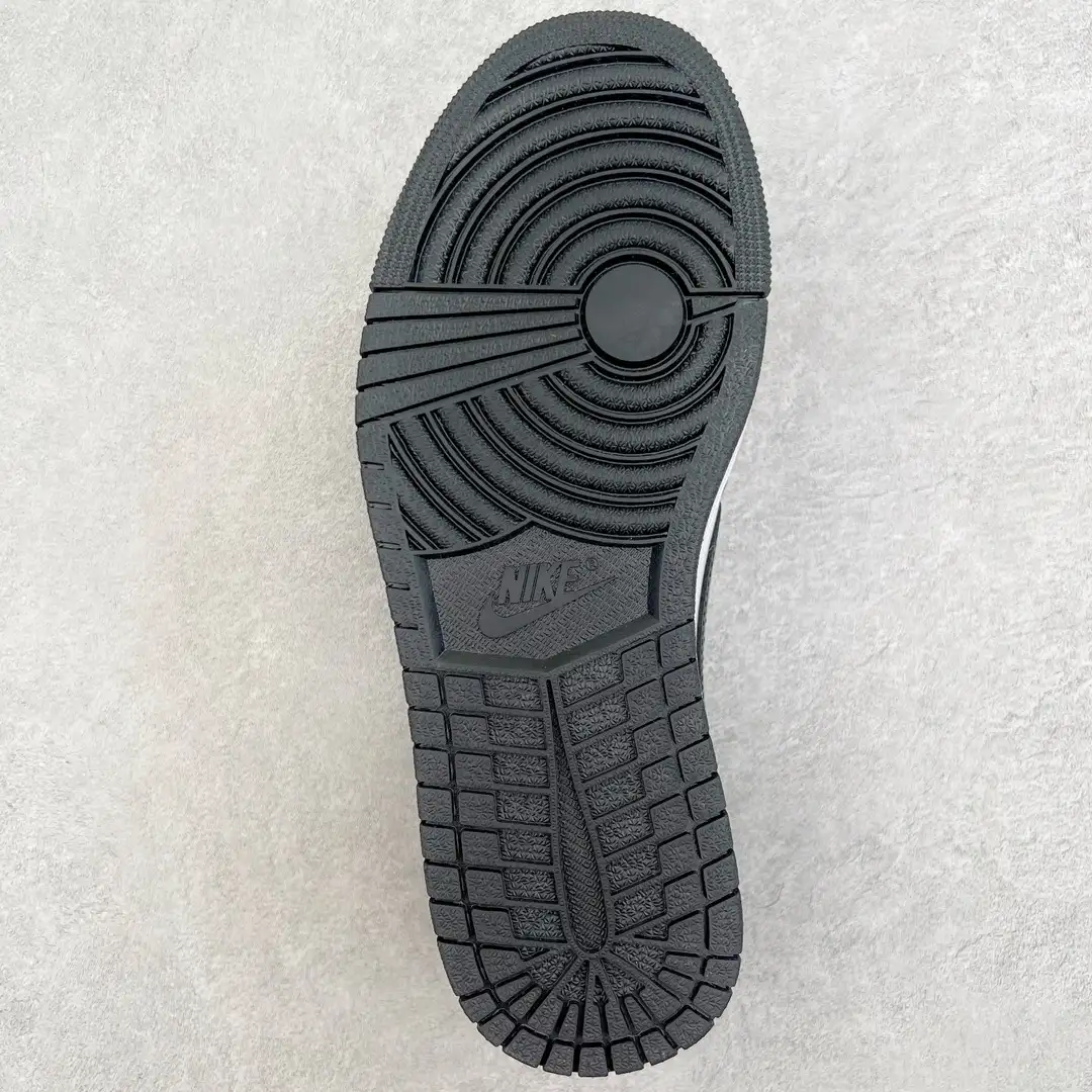 Air Jordan - Image 9