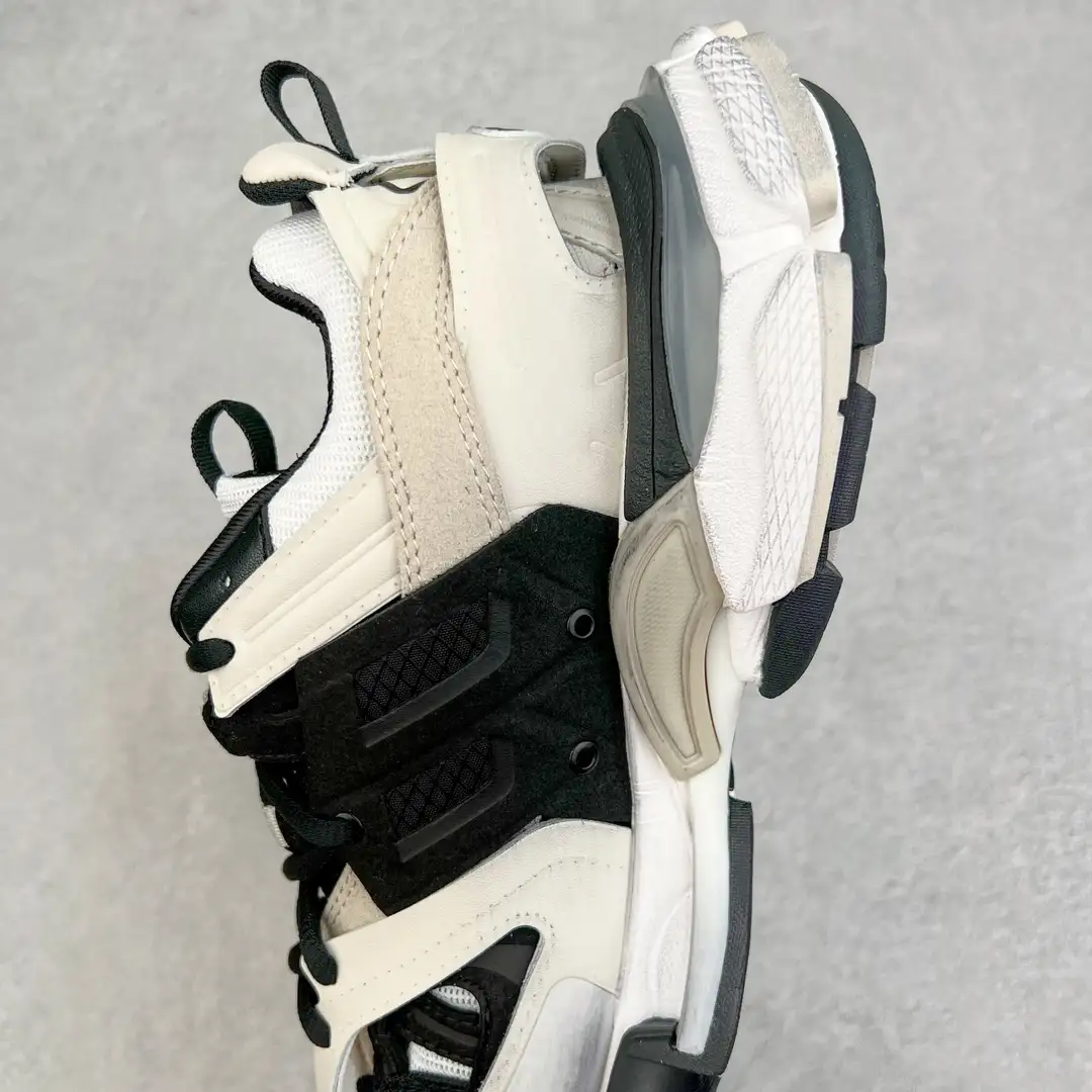 Balenciaga Track Sneakers - Image 4