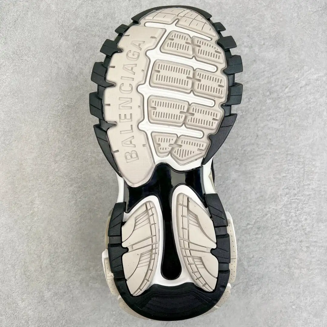 Balenciaga Track Sneakers - Image 6