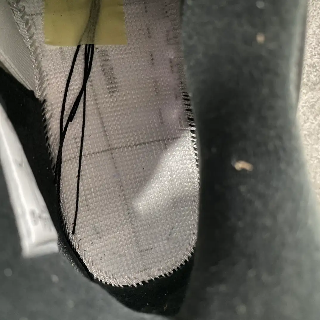 Air Jordan - Image 6