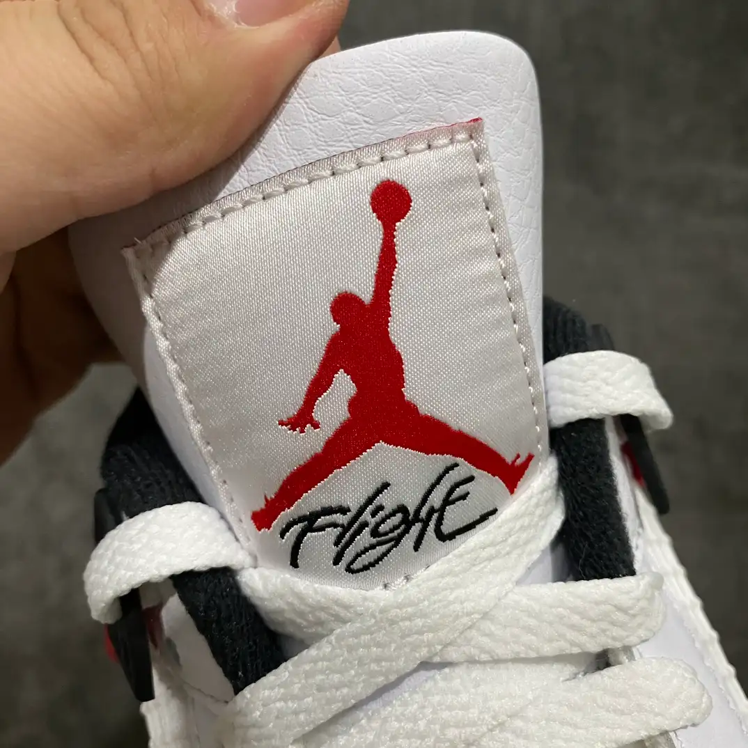 Air Jordan - Image 3