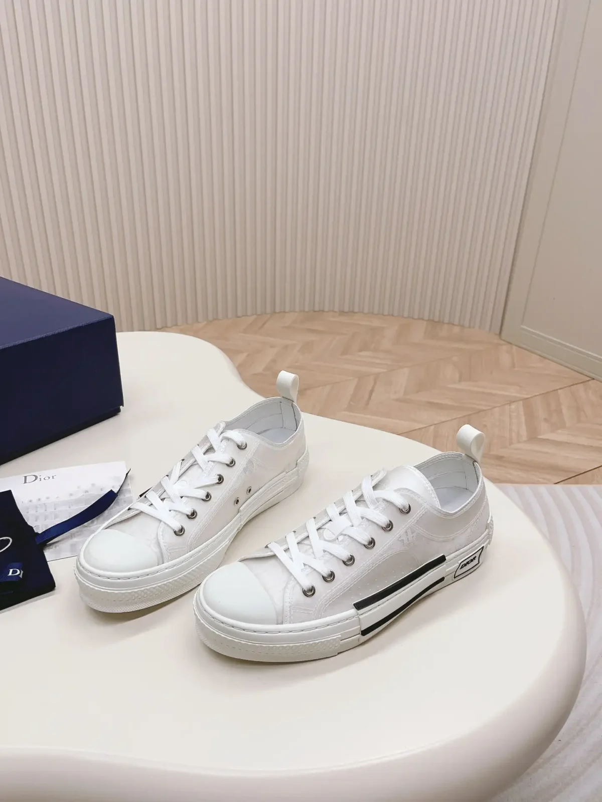 Dior B23 - Image 2