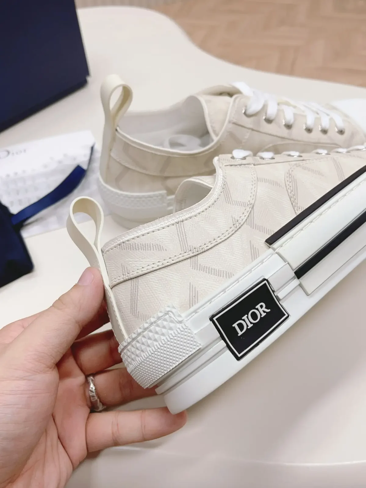 Dior B23 - Image 9