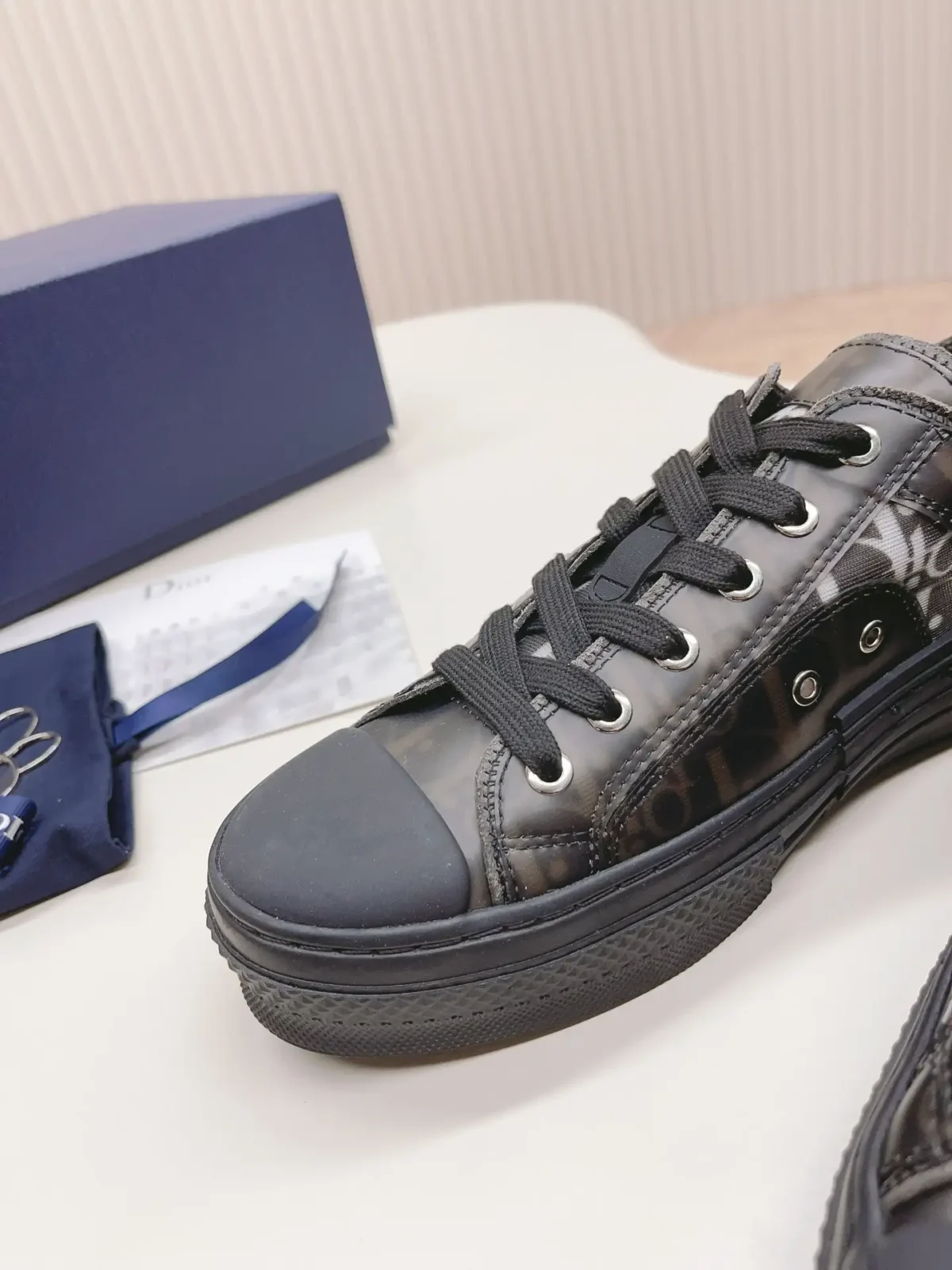 Dior B23 - Image 4