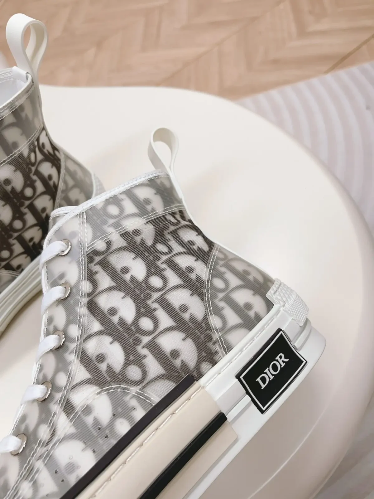 Dior B23 - Image 2
