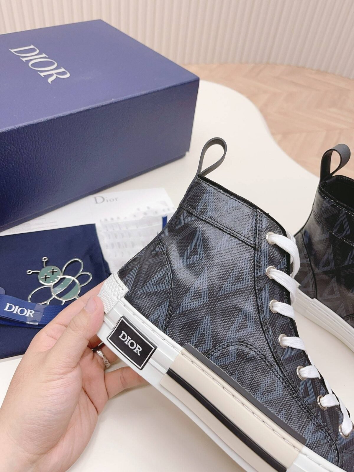 Dior B23 - Image 4