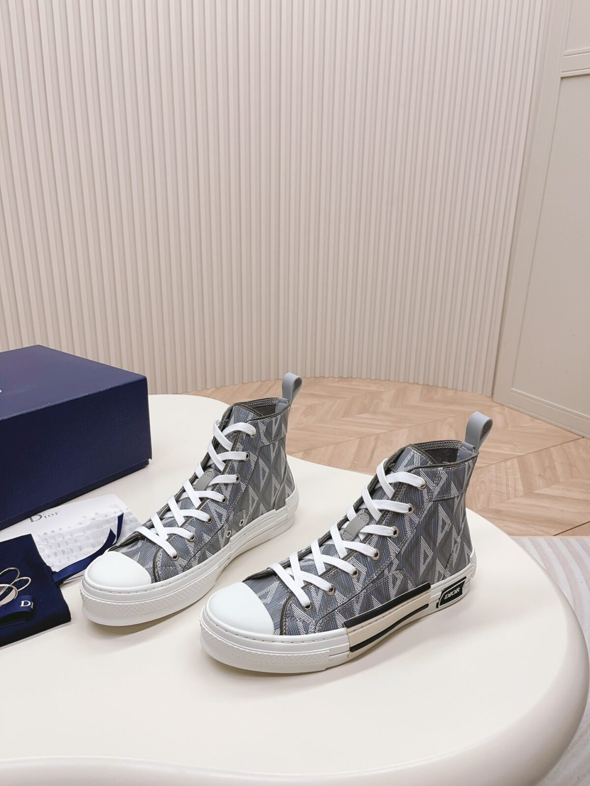 Dior B23 - Image 4