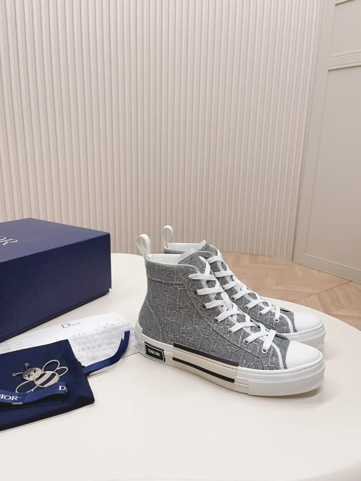 Dior B23 - Image 2
