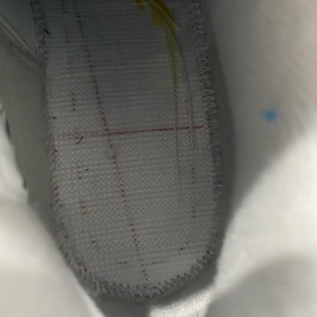 Air Jordan - Image 5