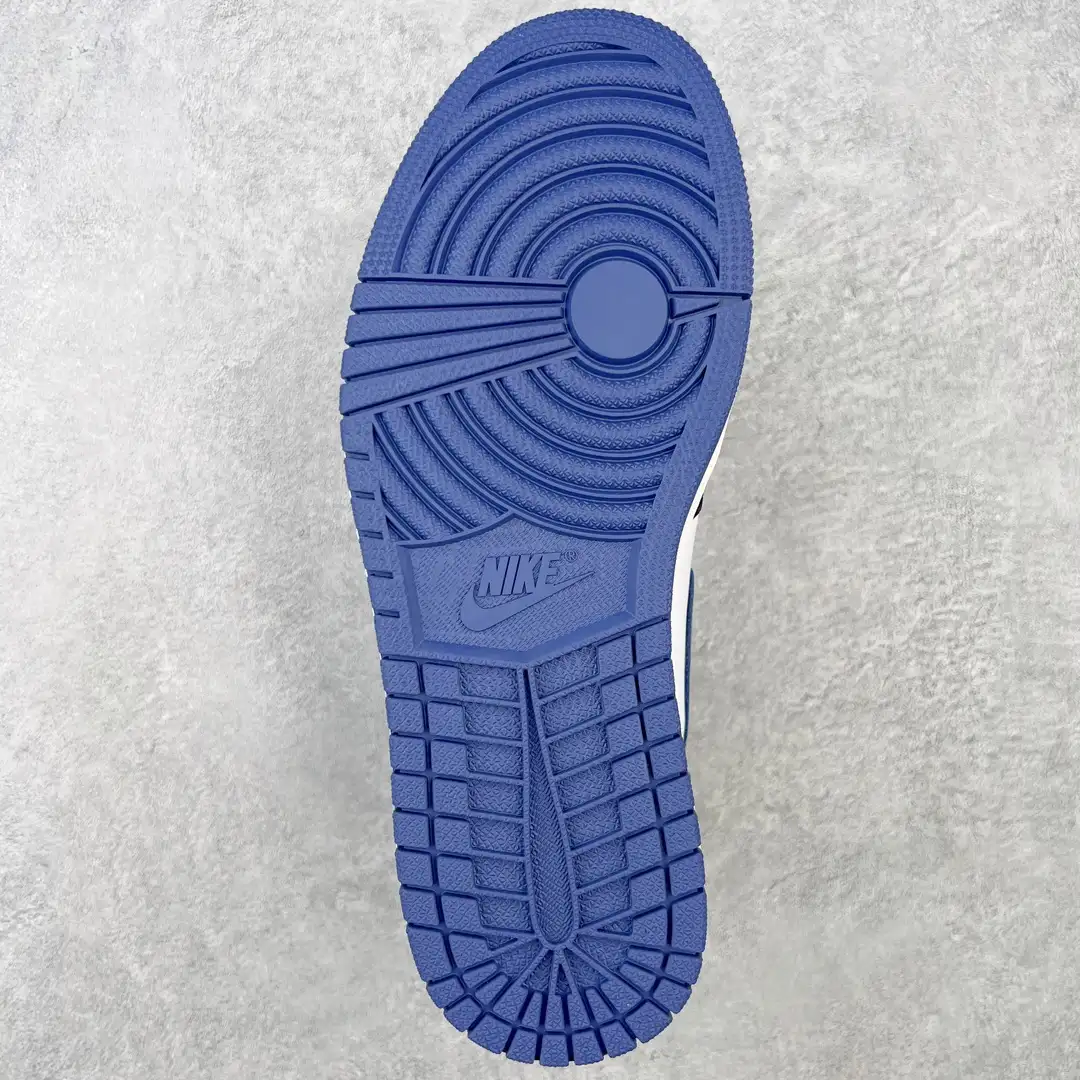 Air Jordan - Image 3