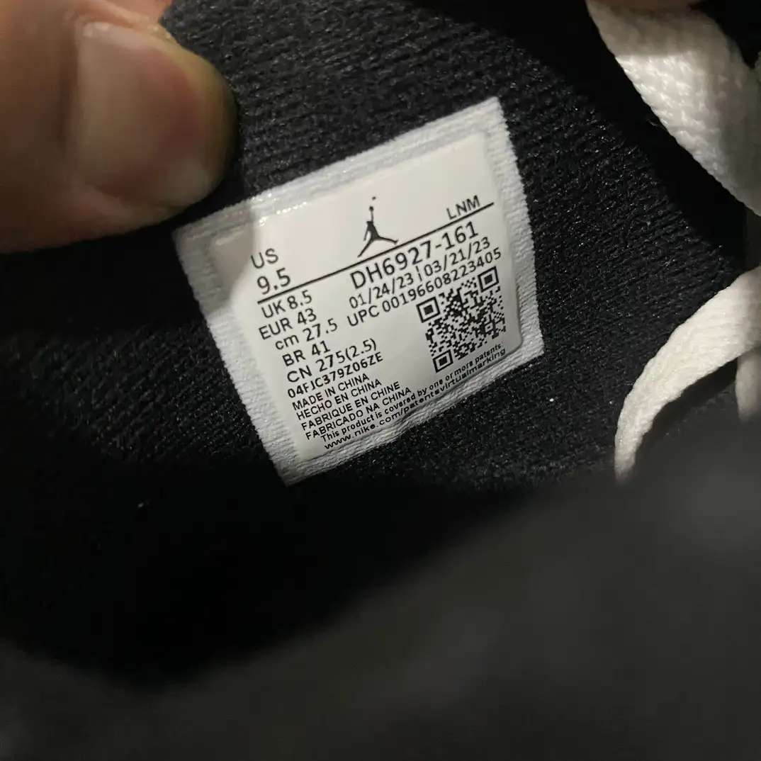 Air Jordan - Image 9