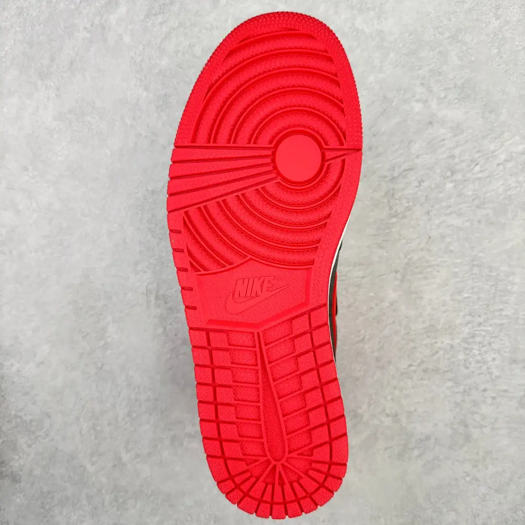 Air Jordan - Image 3