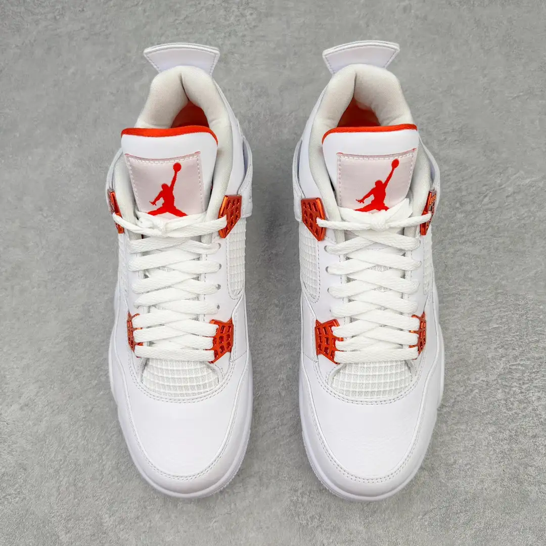 Air Jordan 4 - Image 2