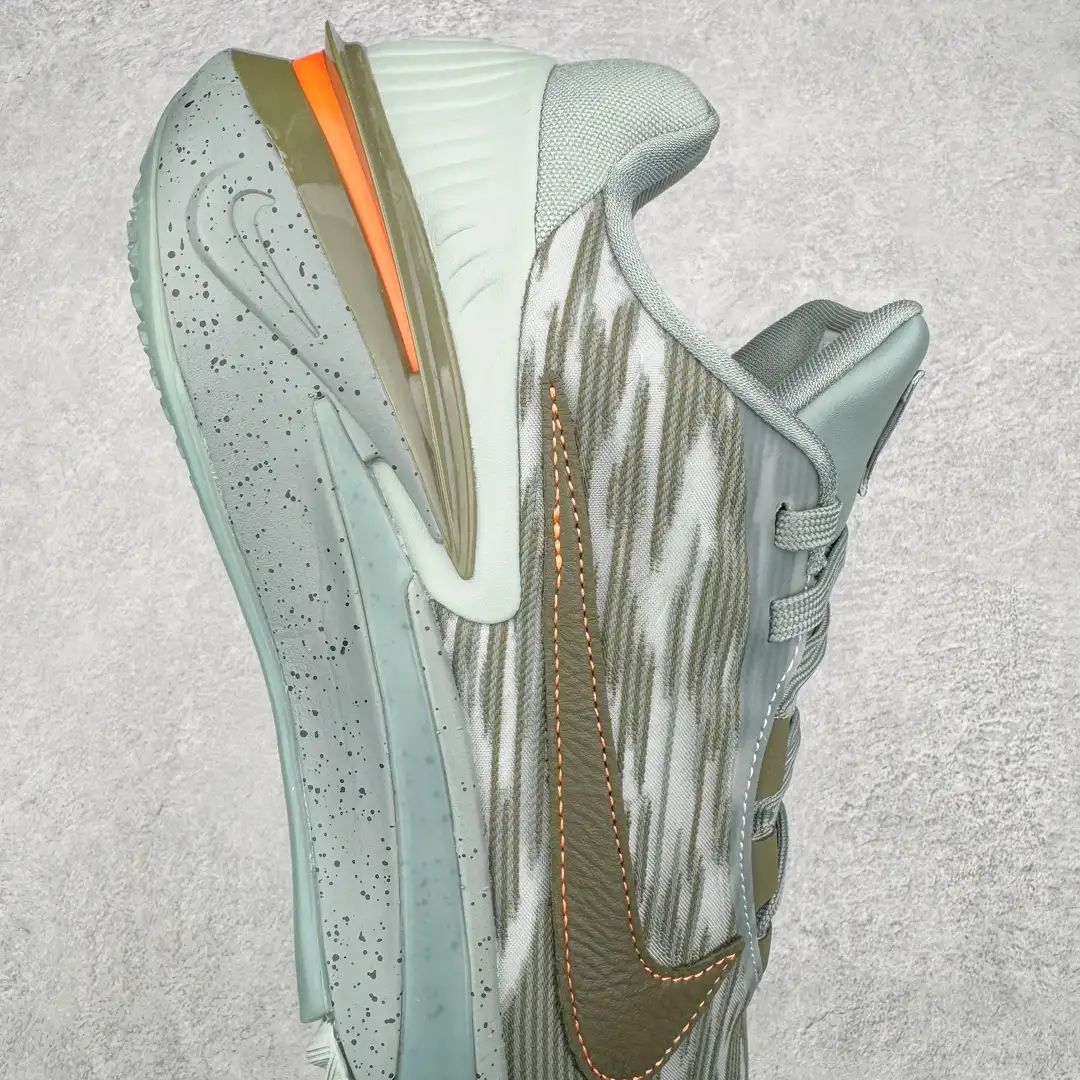 GT Cut Basketball Shoes - Image 8