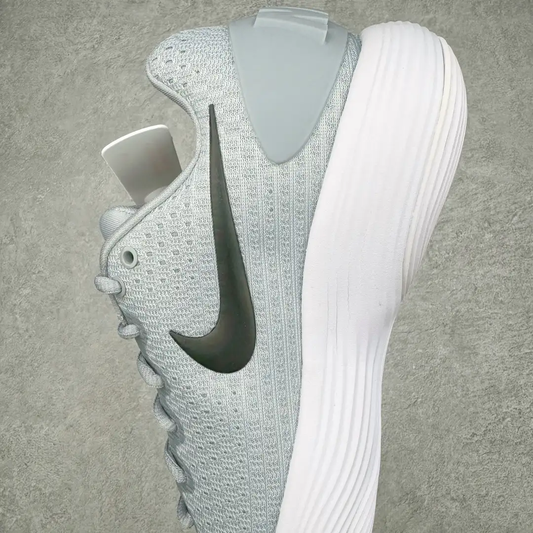 Hyperdunk Basketball Shoes - Image 4