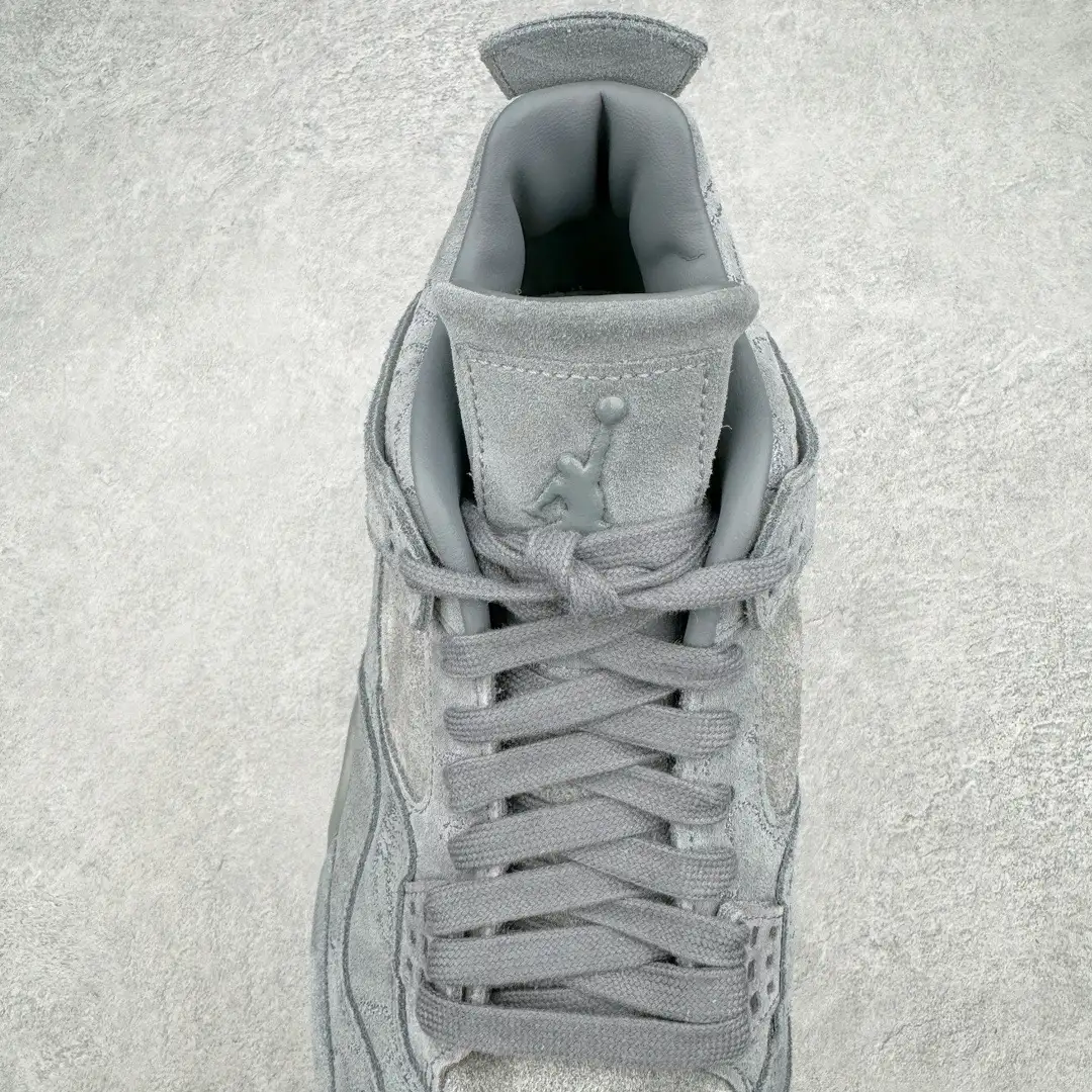 Air Jordan 4 - Image 2