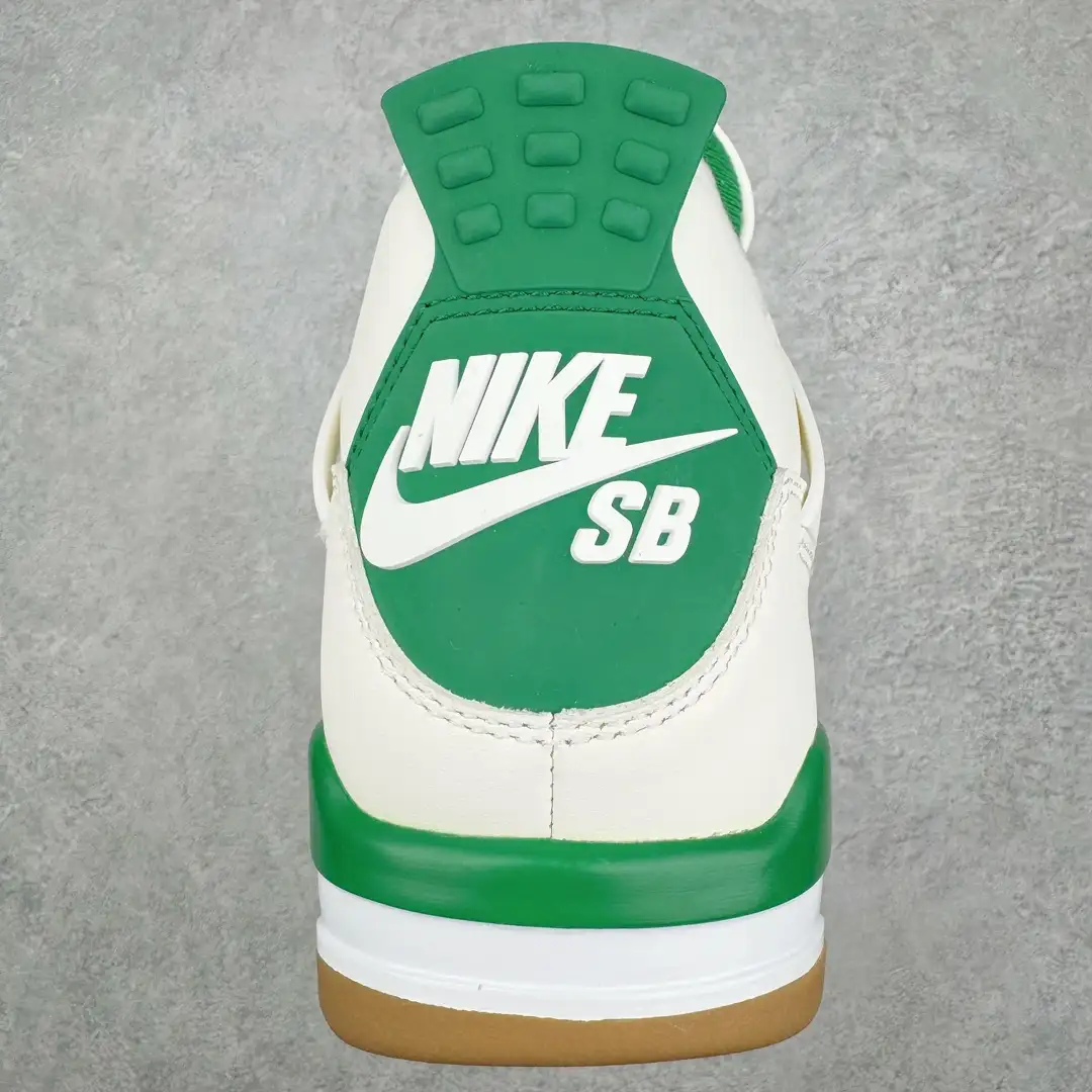 Air Jordan 4 - Image 7