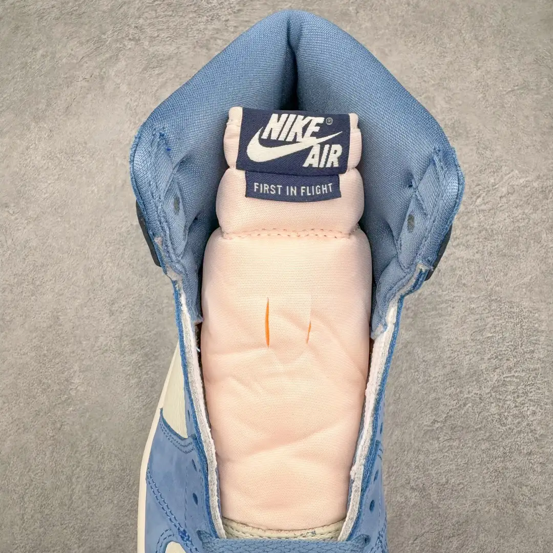 Air Jordan - Image 3