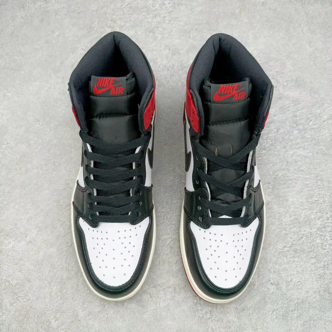 Air Jordan - Image 2