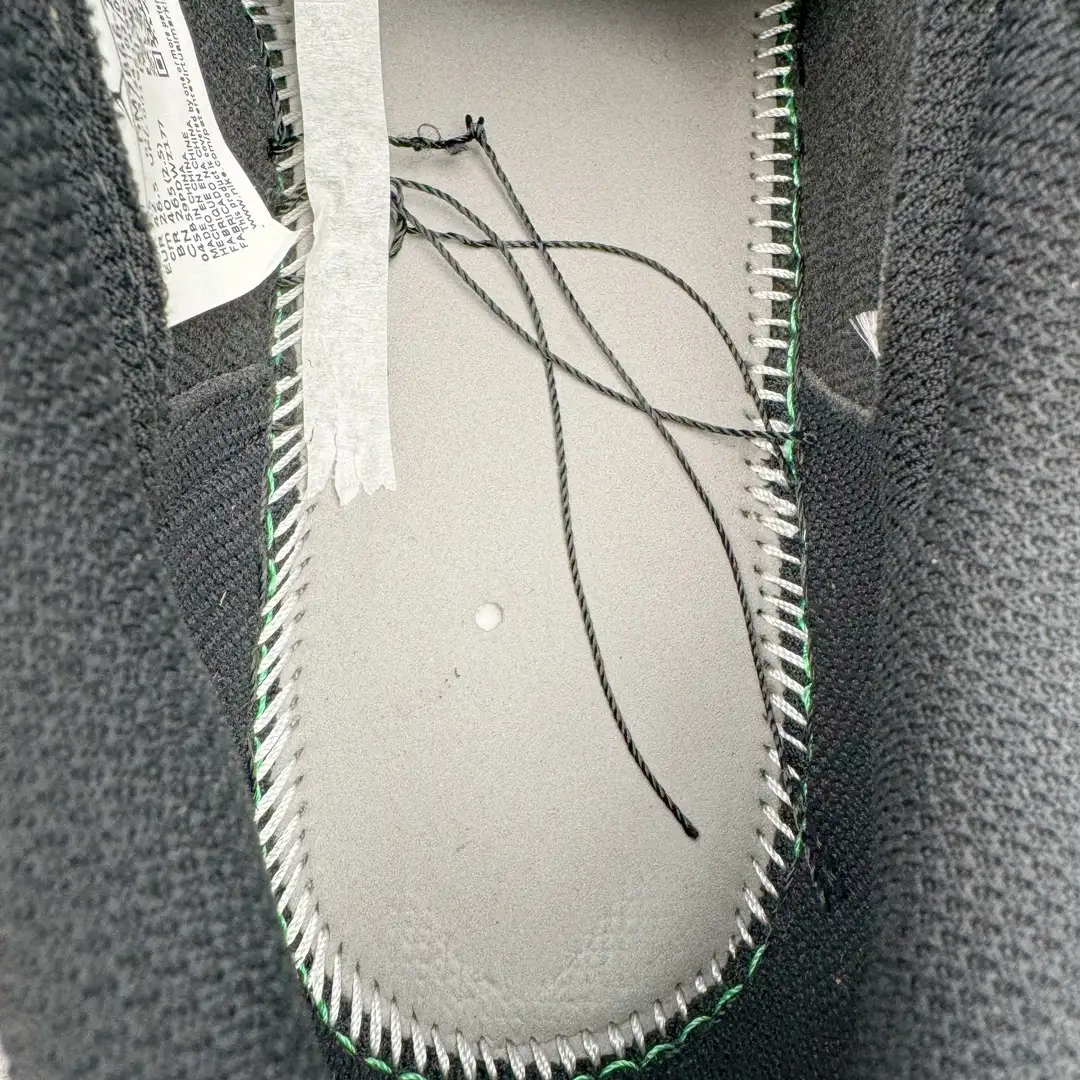 Air Jordan - Image 9