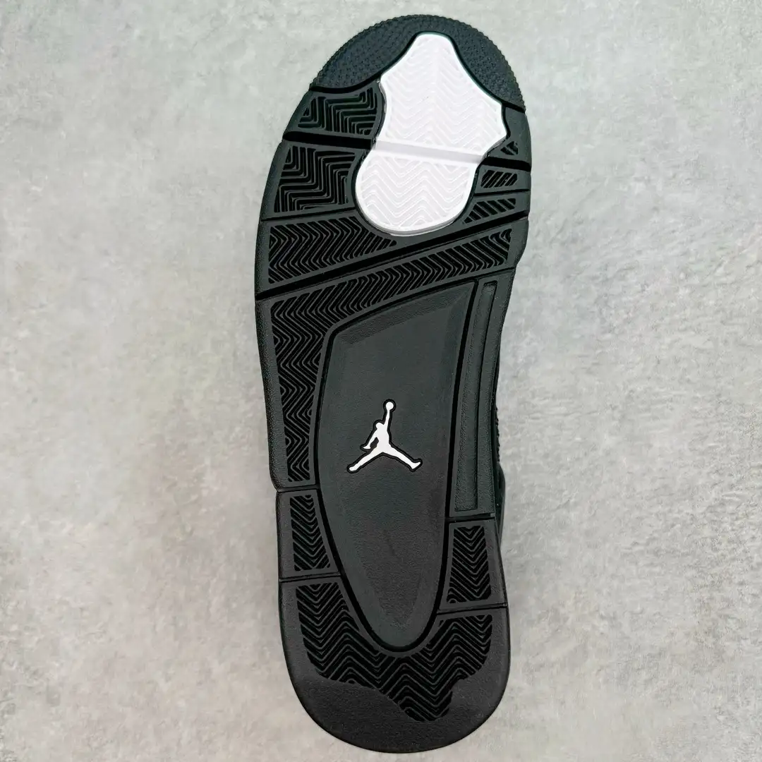 Air Jordan 4 - Image 2