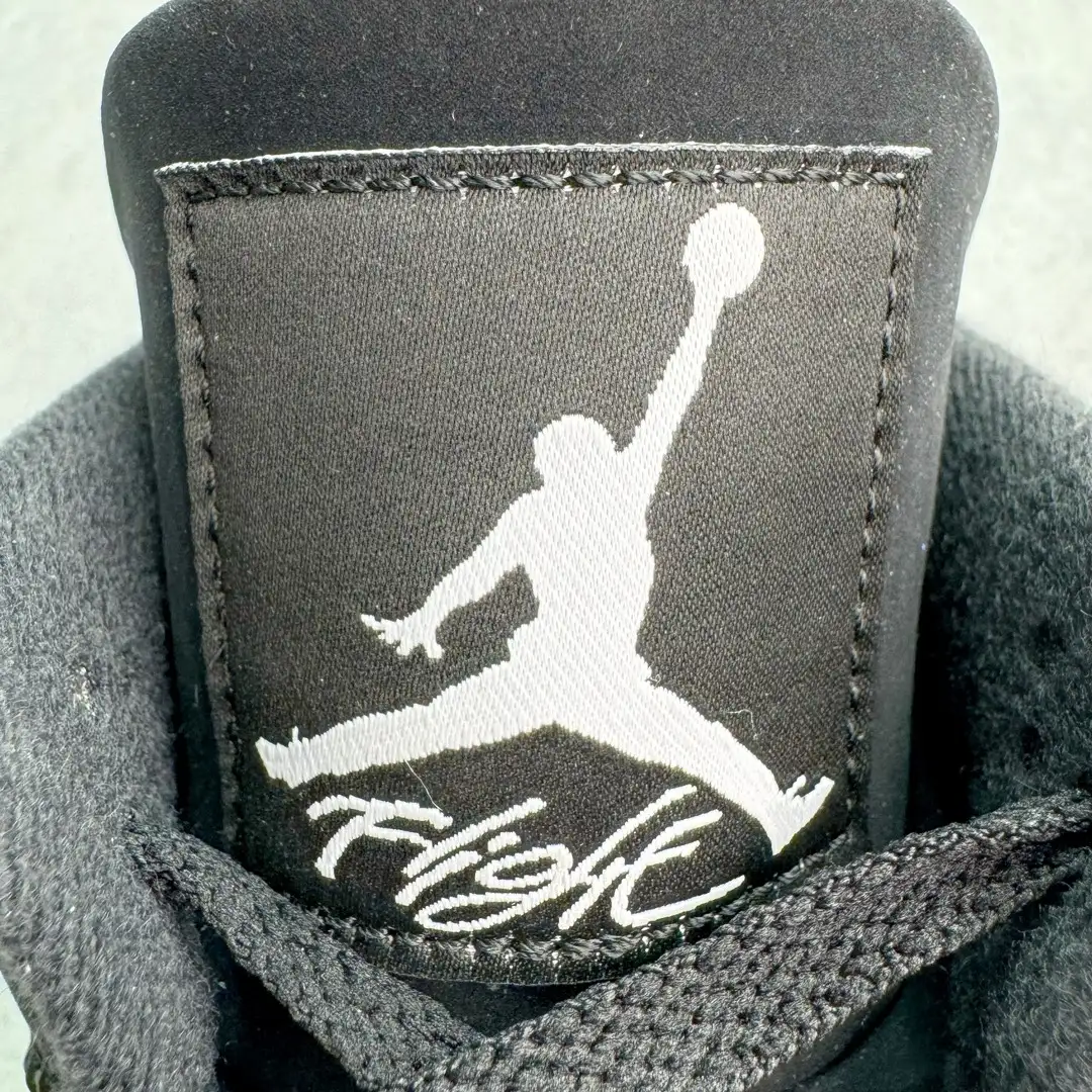Air Jordan 4 - Image 7