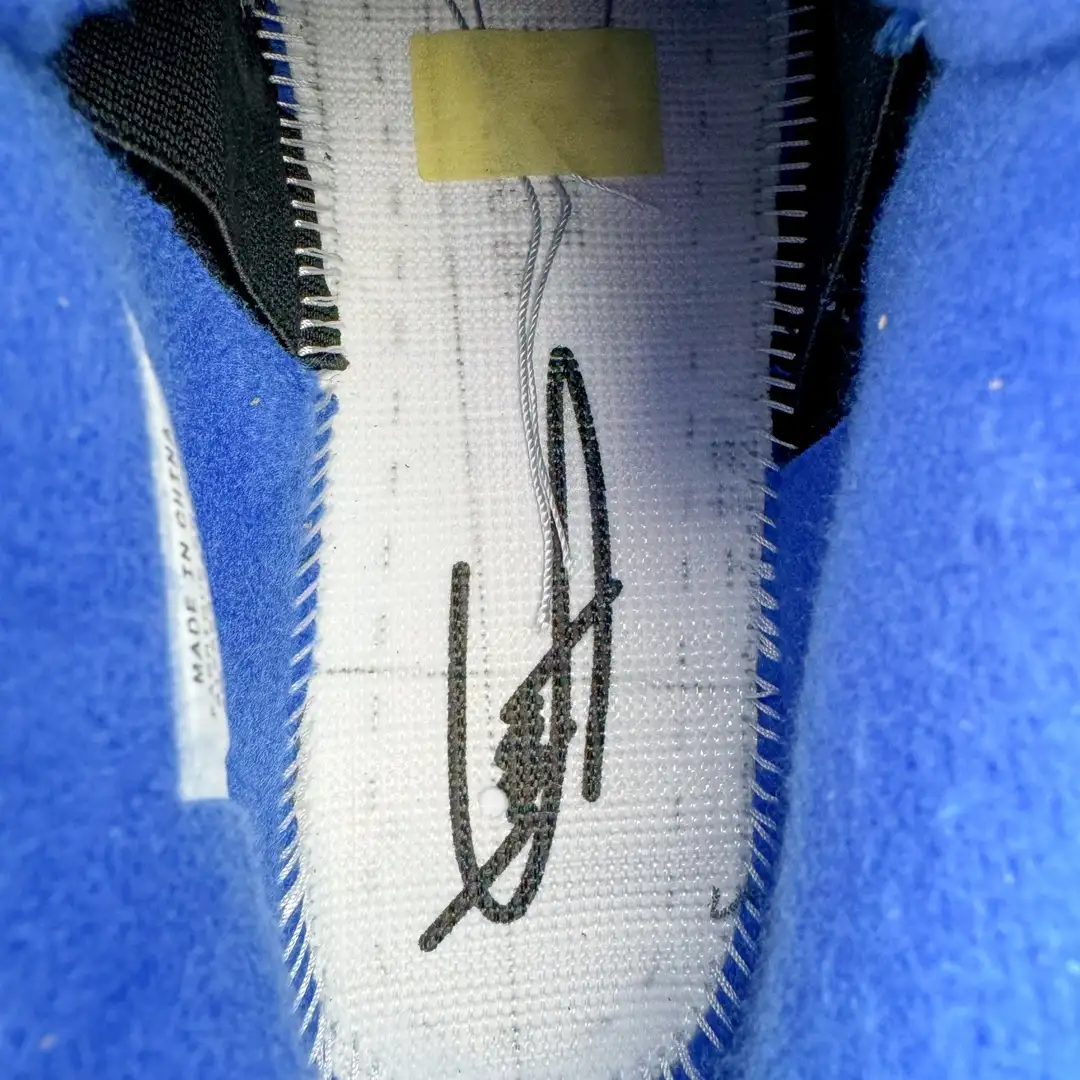Air Jordan 4 - Image 6