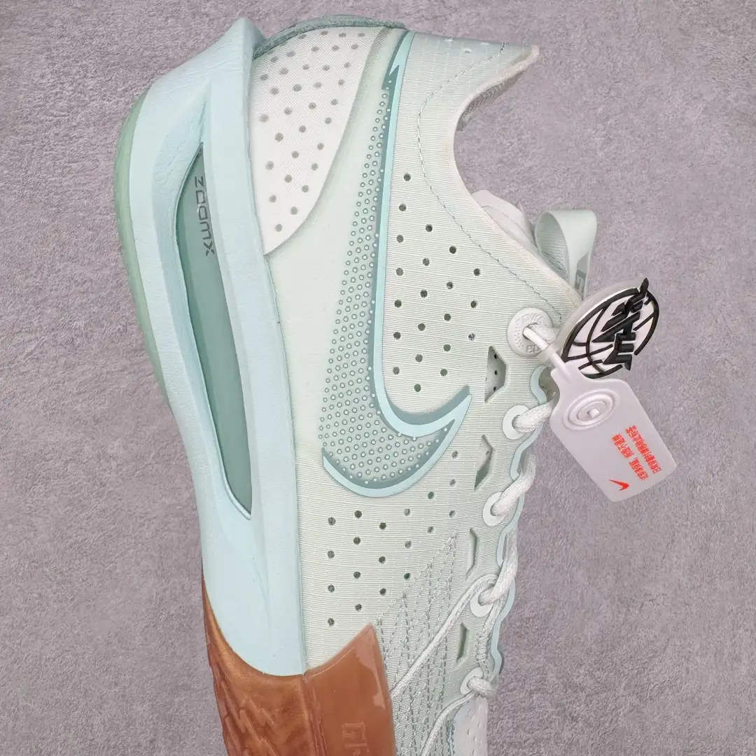 GT Cut Basketball Shoes - Image 2