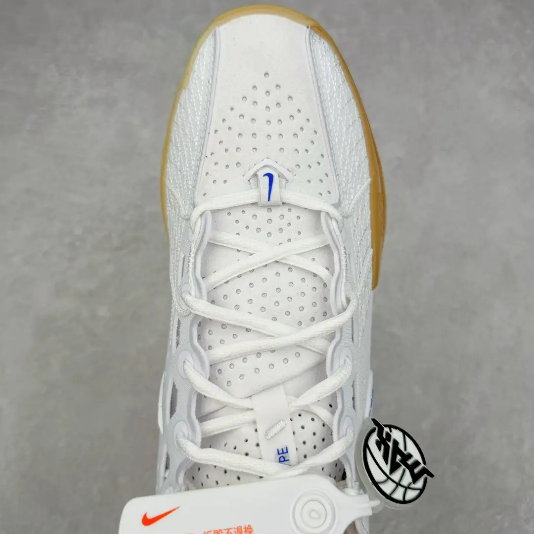GT Cut Basketball Shoes - Image 3