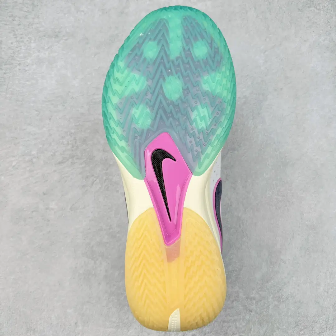 GT Cut Basketball Shoes - Image 4