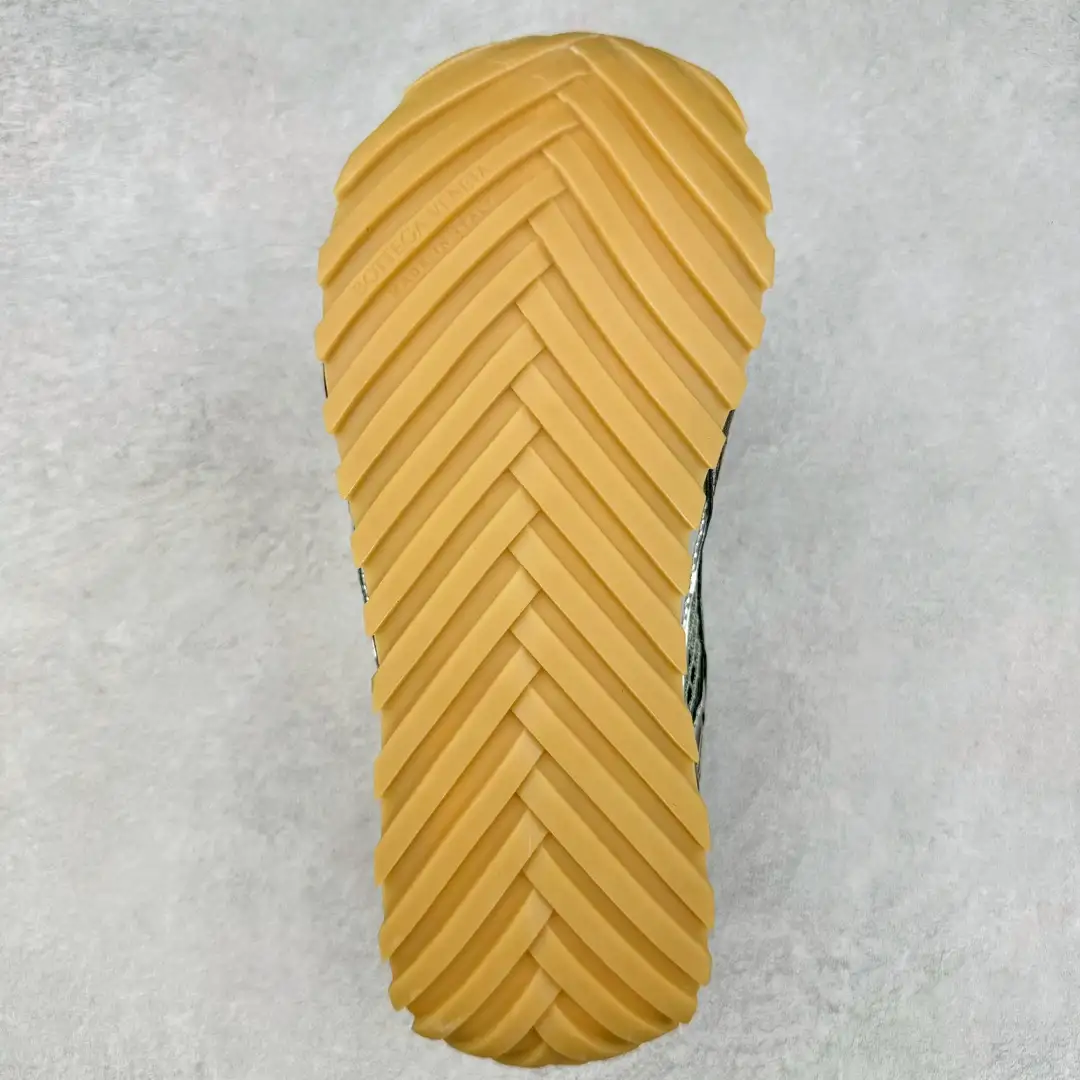 Bottega Orbit Runner Sneakers - Image 10