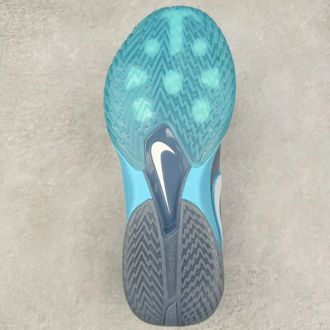 GT Cut Basketball Shoes - Image 4