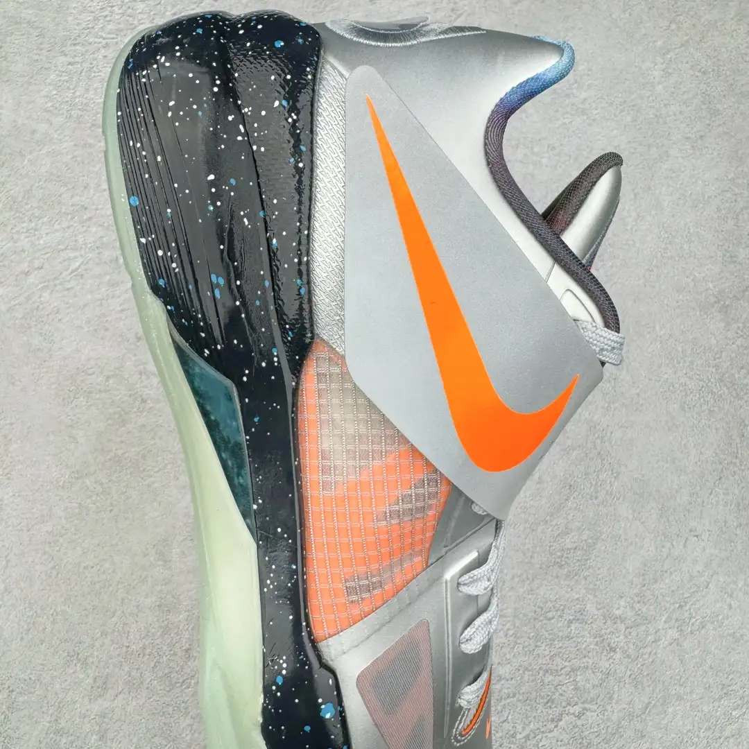 KD 4 Basketball Shoes - Image 2