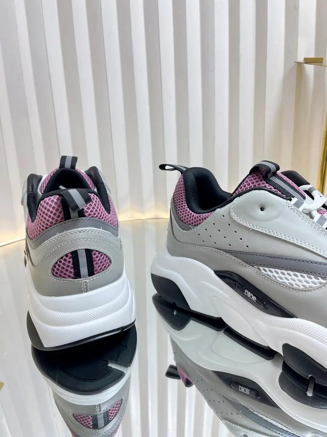 Dior B22 - Image 5