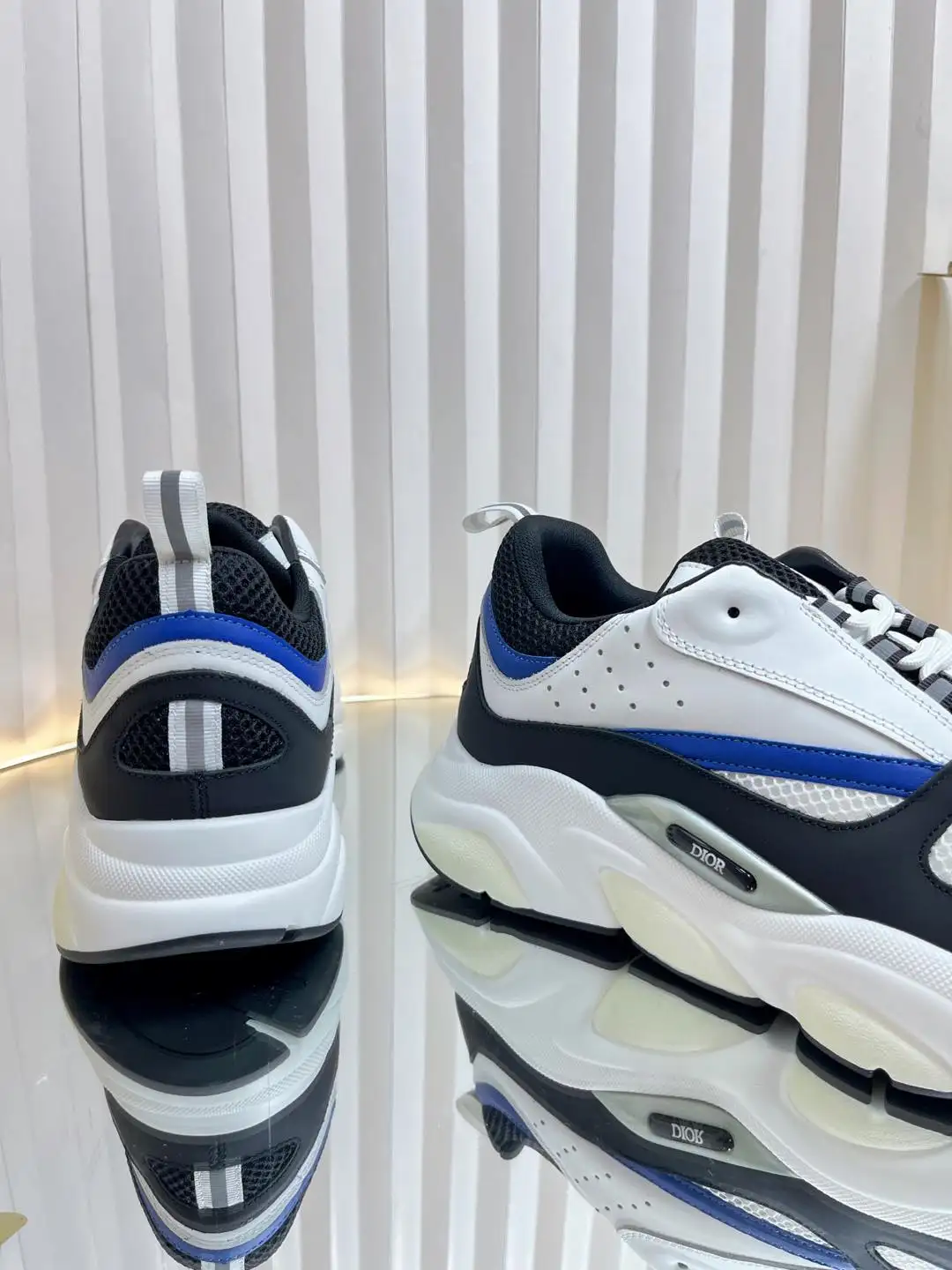Dior B22 - Image 9