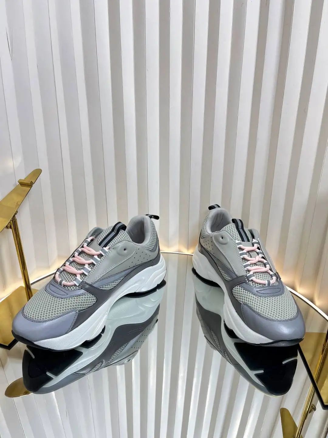 Dior B22 - Image 3