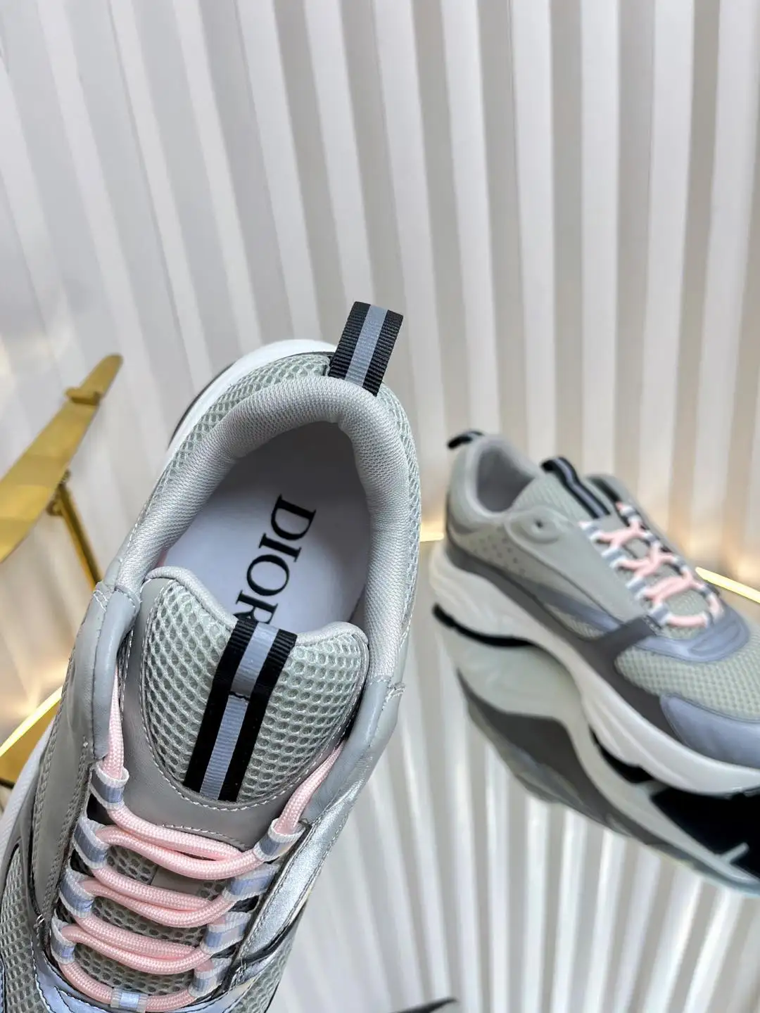 Dior B22 - Image 6