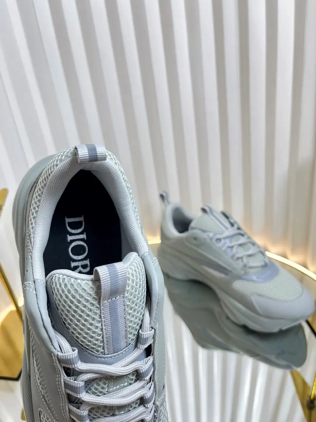 Dior B22 - Image 3
