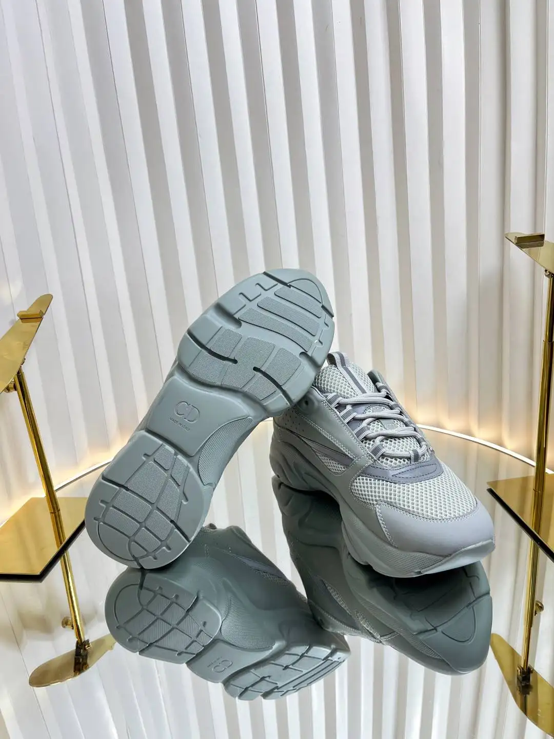 Dior B22 - Image 4