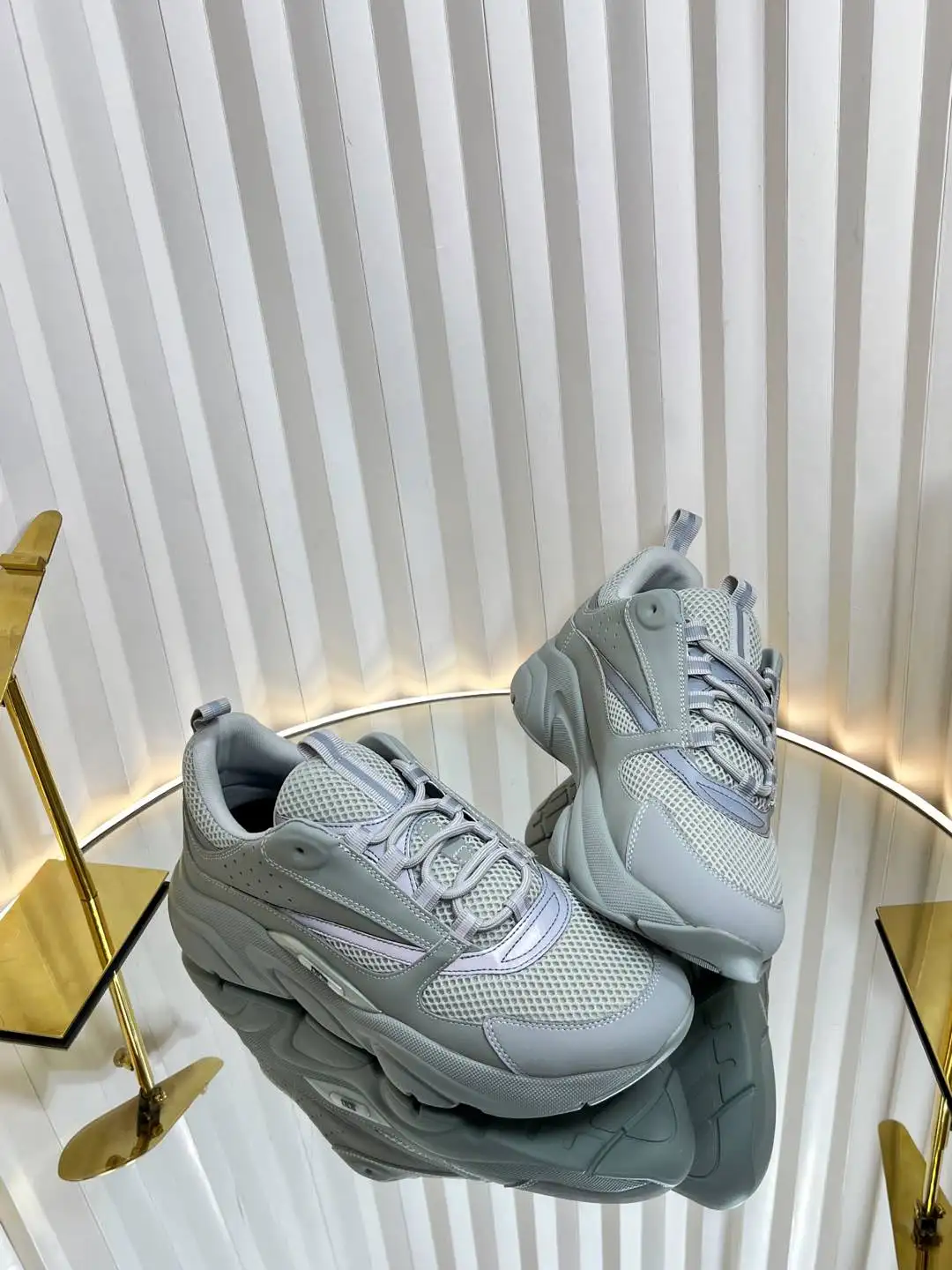 Dior B22 - Image 5