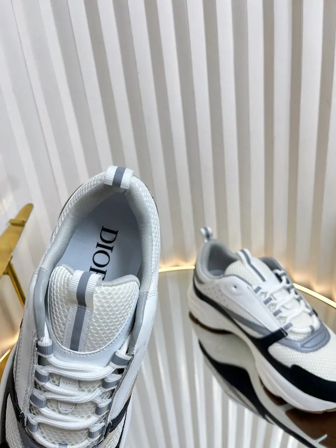 Dior B22 - Image 3