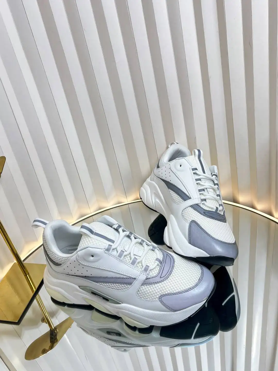 Dior B22 - Image 6