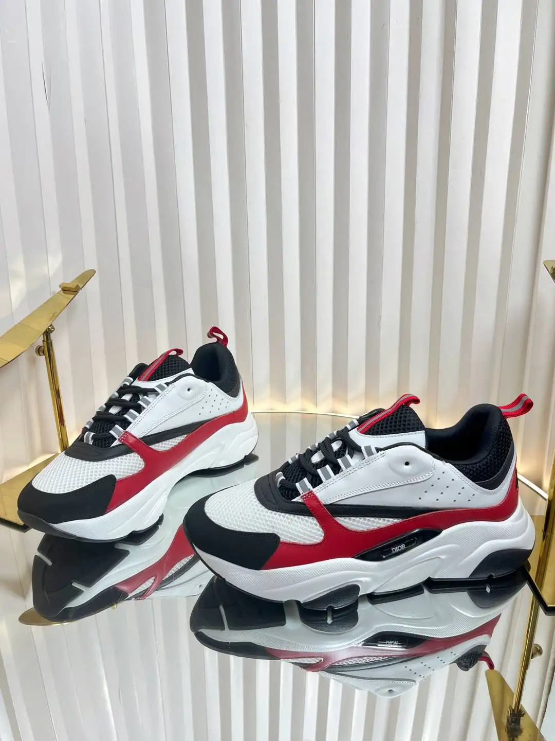 Dior B22 - Image 2