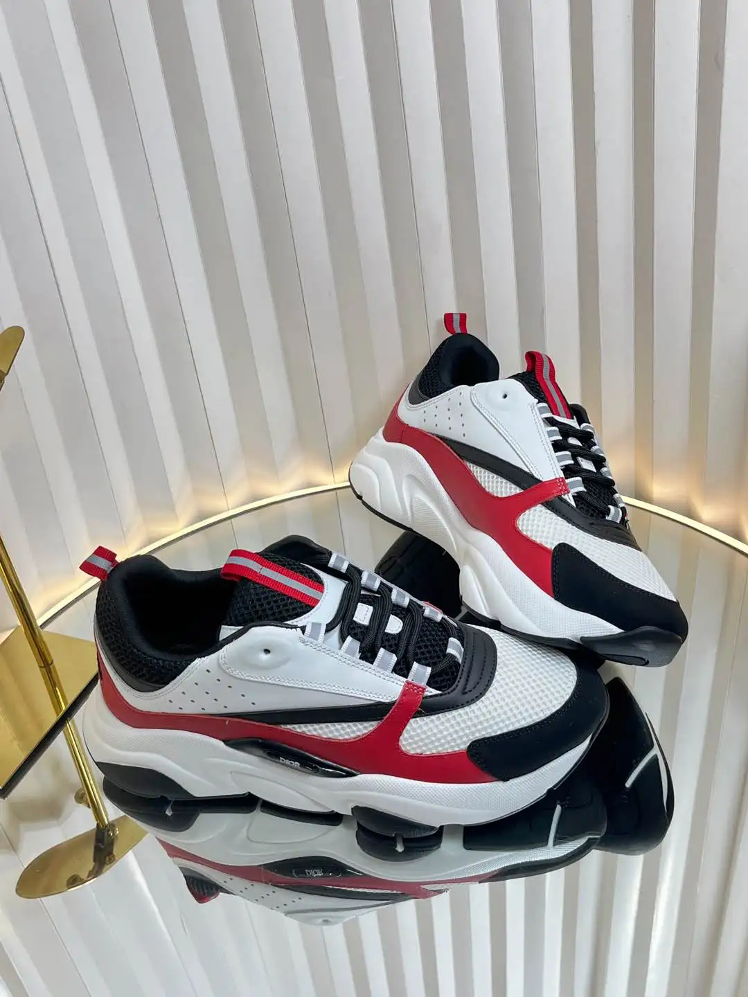 Dior B22 - Image 4
